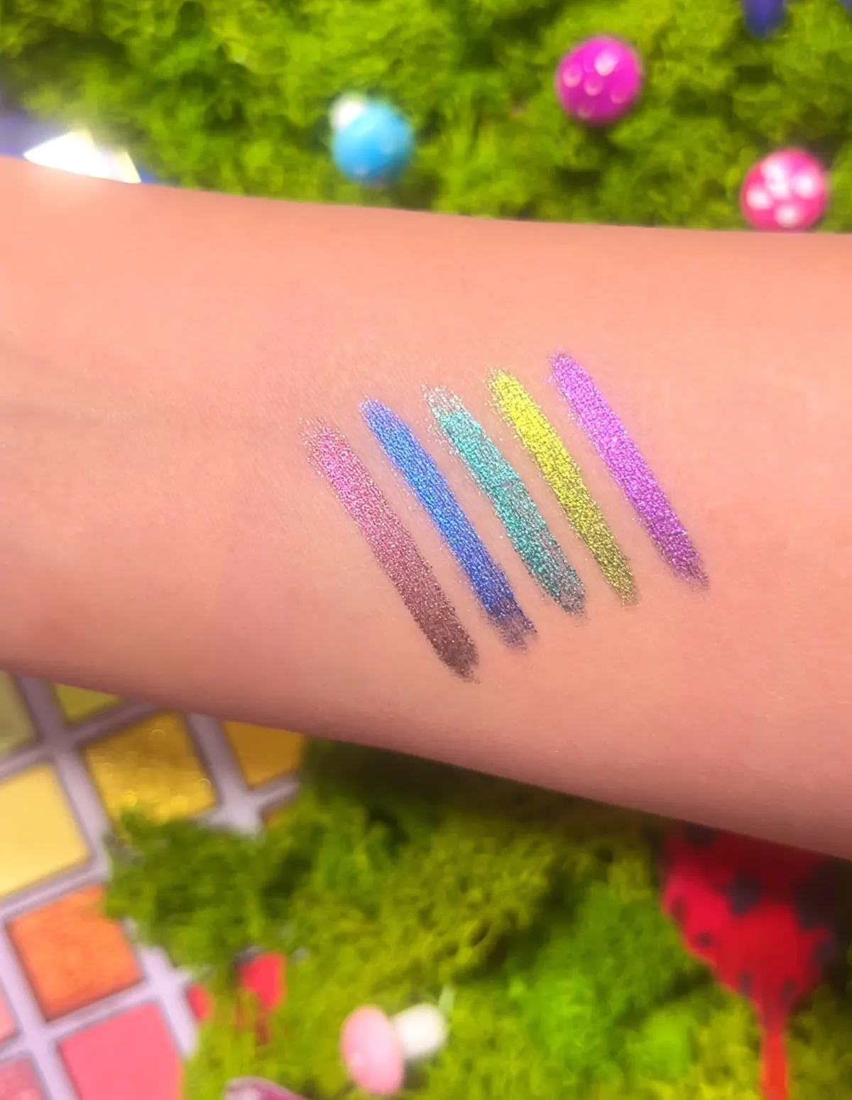 P. Louise P.Louise Magic Wand Duochrome Pencil- Liner